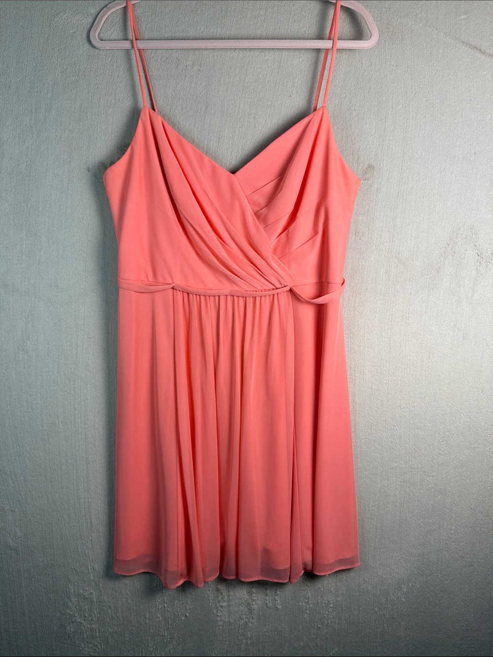 Semi Formal Peach Dress David's Bridal Spaghetti Strap Super Flattering! Size 12